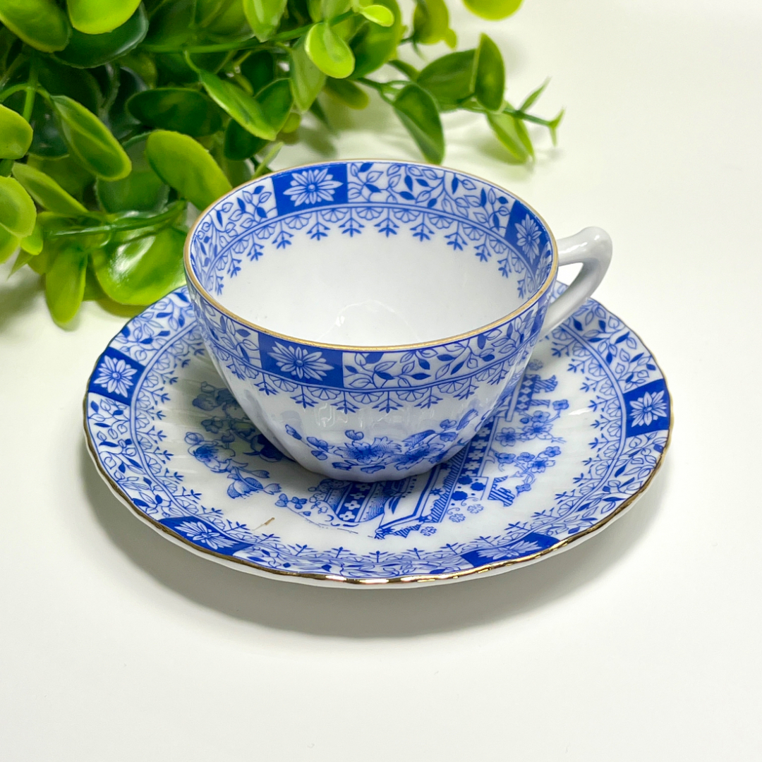 Кофейная пара Seltmann Weiden Германия 1950-1994гг. Тонкий рельеф фарфор, позолота. 100мл. Винтаж. Картинка 1